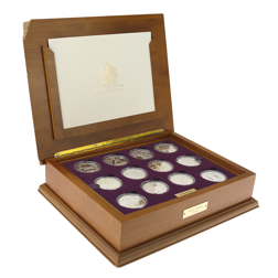 Pre-Owned 2002 UK Golden Jubilee Silver Proof Crown 24-Coin Collection - VAT Free (Damaged Box)