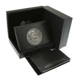 Pre-Owned 1815 UK Royal Mint Pistrucci Waterloo Medal 250g Silver