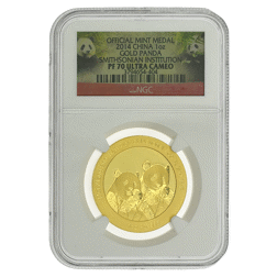 Pre-Owned 2014 Chinese Panda 'Smithsonian 40th Anniversary' 1oz Gold Medal - NGC Graded PF70 - 3794654-404