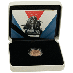 Pre-Owned 2020 UK VE Day 75th Anniversary 'Struck on the Day' Full Sovereign Gold Coin