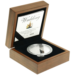 Pre-Owned 2011 UK Royal Wedding £5 Crown Piedfort Proof Platinum Coin - VAT Free